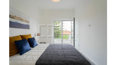 Apartamento T2 para Venda em Benfica