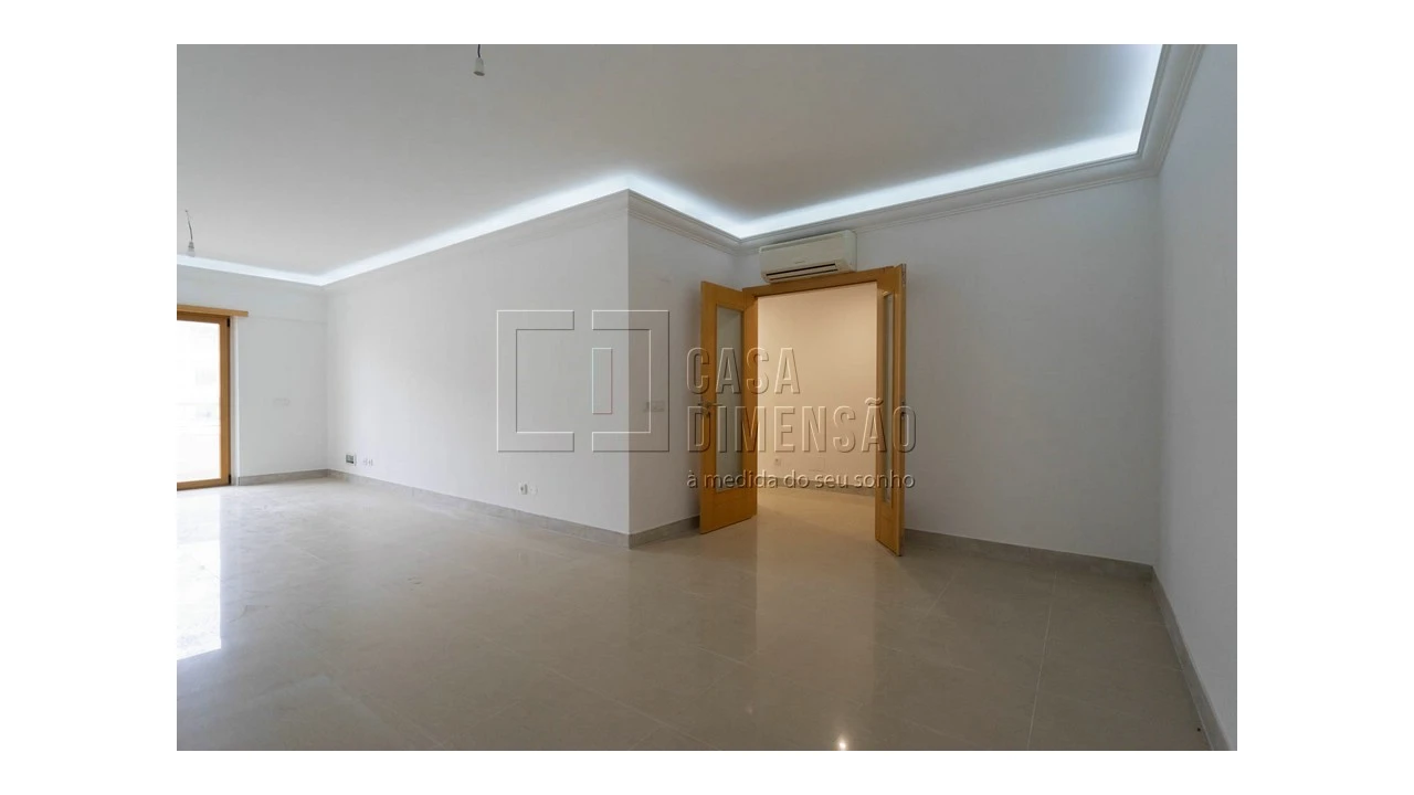 Apartamento T1 para Venda em Mina de Água Foto 4