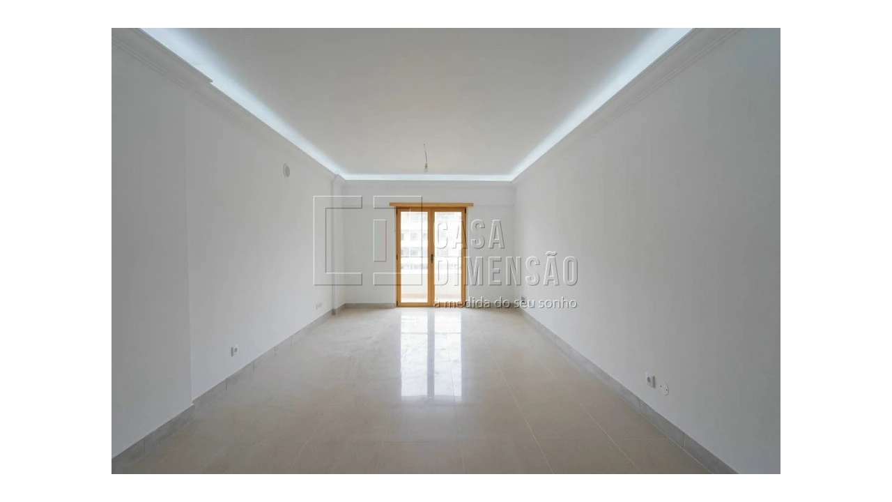 Apartamento T1 para Venda em Mina de Água Foto 7