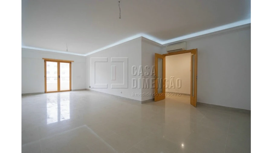 Apartamento T1 para Venda em Mina de Água