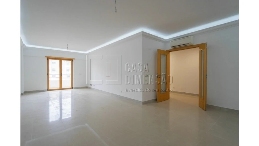 Apartamento T1 para Venda em Mina de Água Foto 5