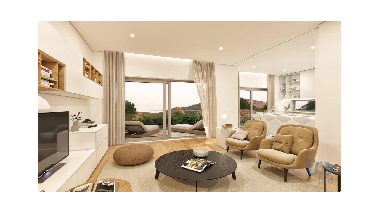 Prédio para Venda em Lousa Foto 11