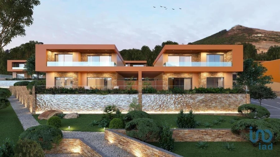 Prédio para Venda em Lousa Foto 4