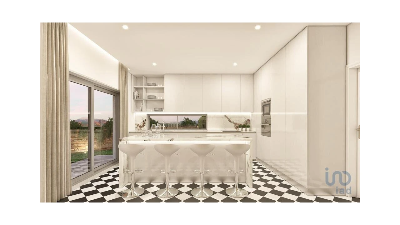 Prédio para Venda em Lousa Foto 12