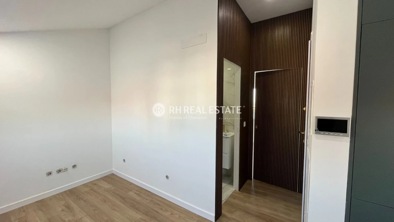 Apartamento T1 para Venda em Buarcos Foto 3