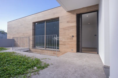 Moradia T3 para Venda em Estreito da Calheta