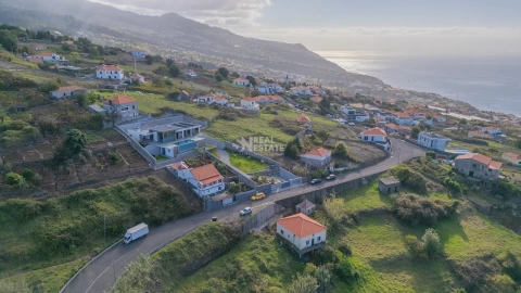 Moradia T3 para Venda em Estreito da Calheta