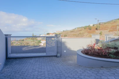 Moradia T3 para Venda em Estreito da Calheta