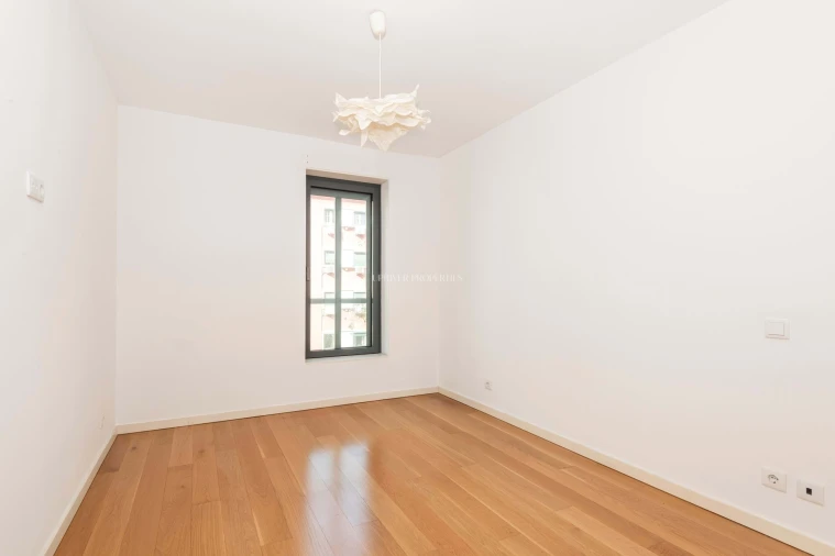 Apartamento T2 para Venda em Avenidas Novas Foto 15