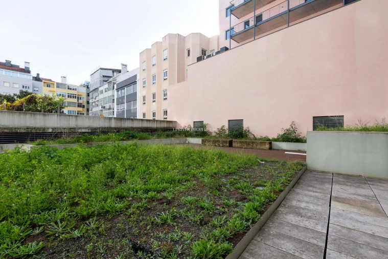 Apartamento T2 para Venda em Avenidas Novas Foto 29