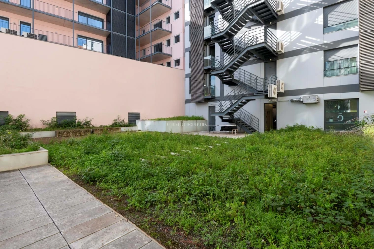 Apartamento T2 para Venda em Avenidas Novas Foto 31
