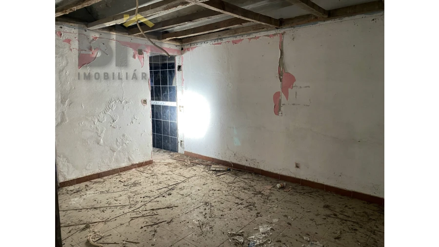 Negócio para Venda em Escalos de Cima e Lousa Foto 59