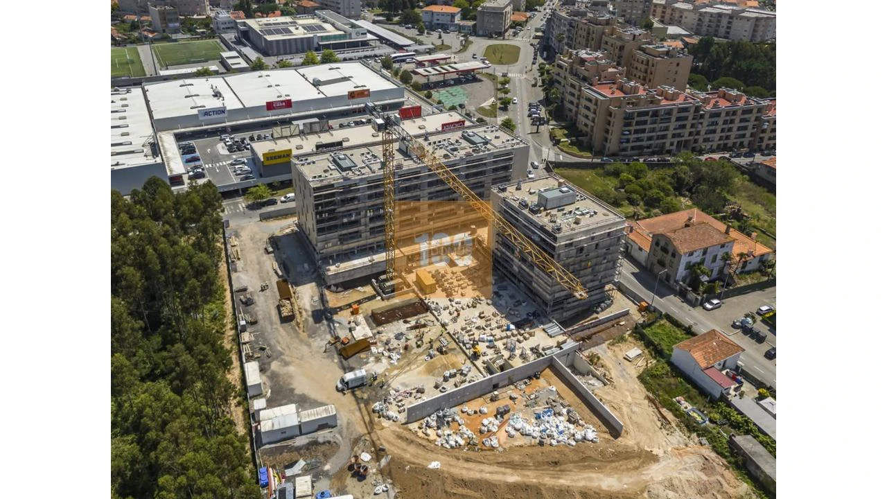 Apartamento T4 para Venda em Malta e Canidelo Foto 12