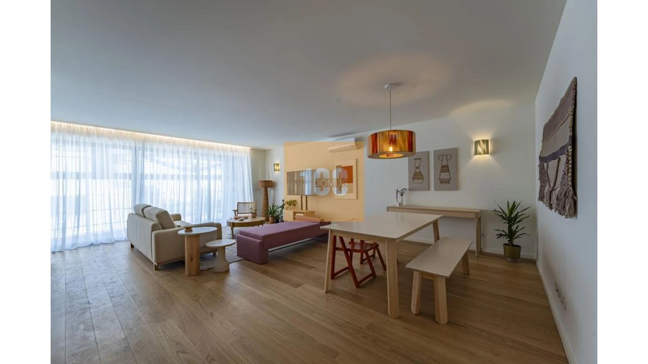 Apartamento T3 para Venda em Malta e Canidelo Foto 1