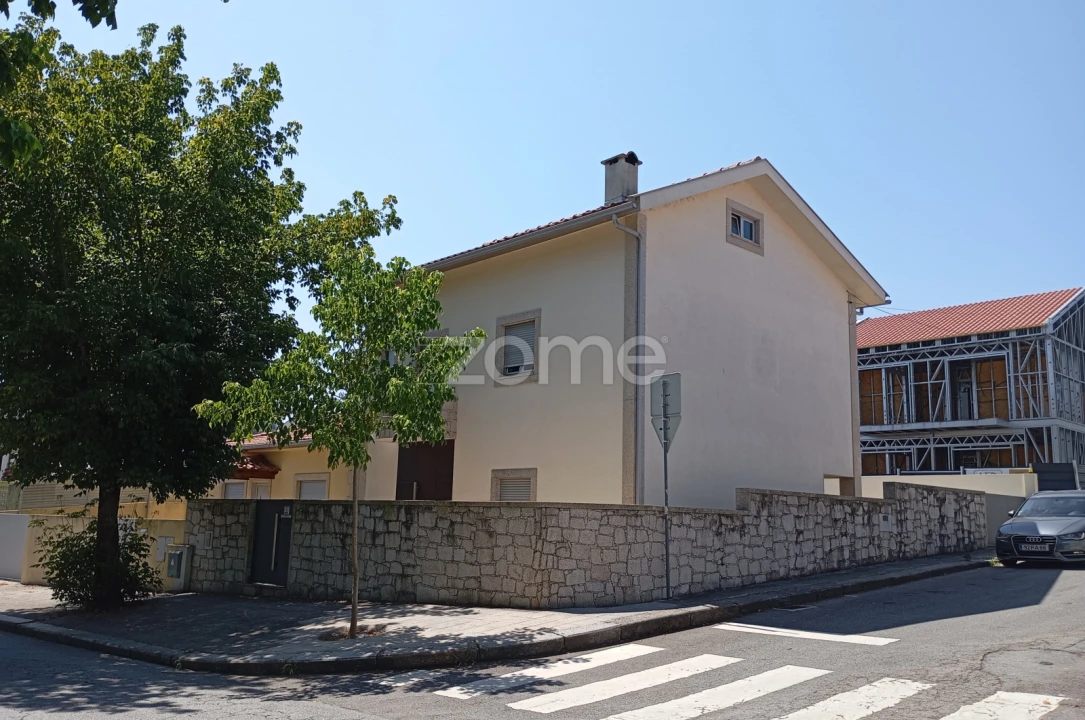 Moradia T3 para Venda em São Vitor (Braga) Foto 3