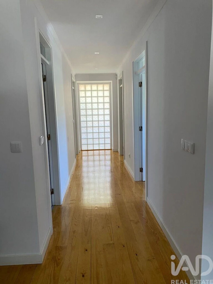 Moradia T3 para Venda em Olalhas Foto 11