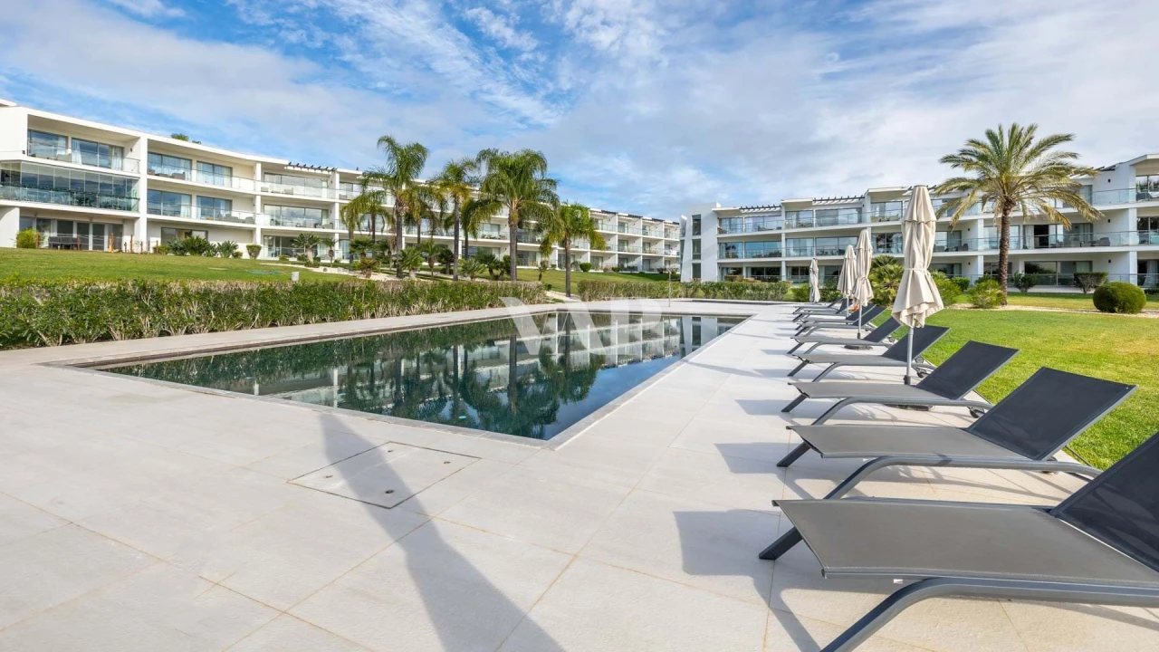 Apartamento T1 para Venda em Albufeira e Olhos de Água Foto 1
