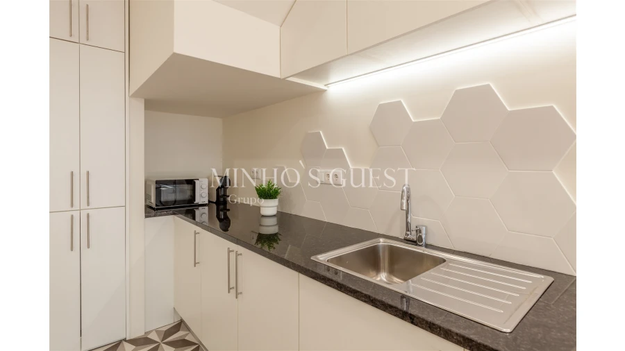 Apartamento T1 para Arrendamento férias em Braga (Maximinos, Sé e Cividade) Foto 14