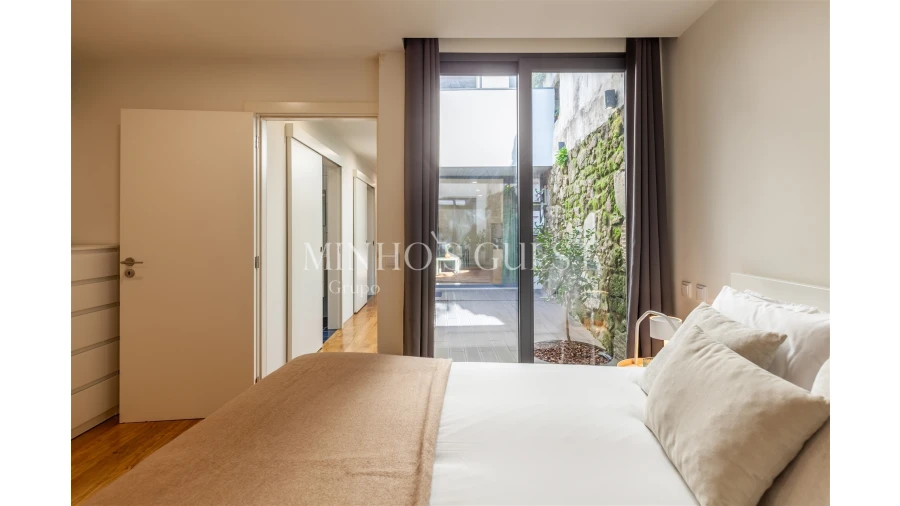 Apartamento T1 para Arrendamento férias em Braga (Maximinos, Sé e Cividade) Foto 22