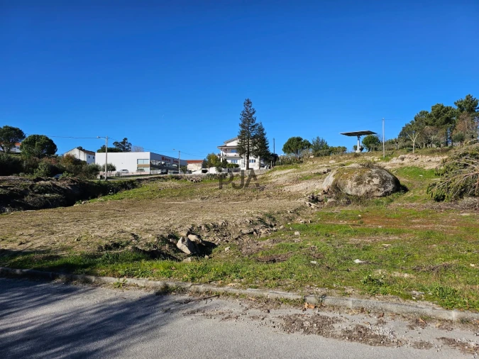 Armazém para Venda em Nelas Foto 9