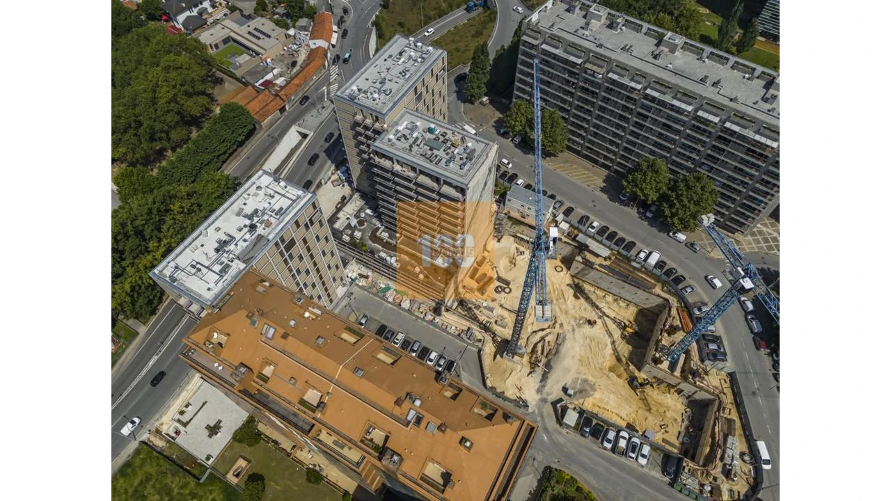 Apartamento T4 para Venda em Santa Marinha e São Pedro da Afurada Foto 40