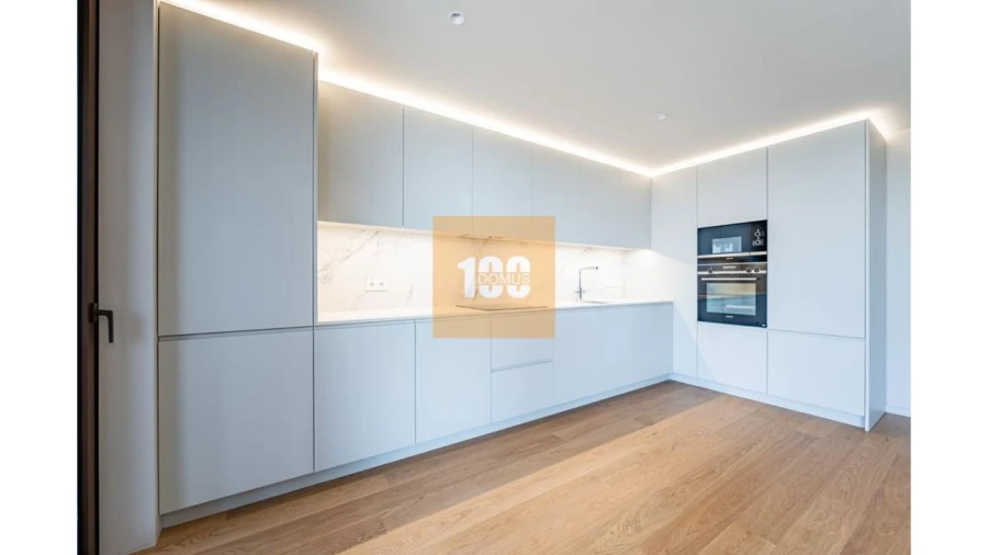 Apartamento T4 para Venda em Santa Marinha e São Pedro da Afurada Foto 4