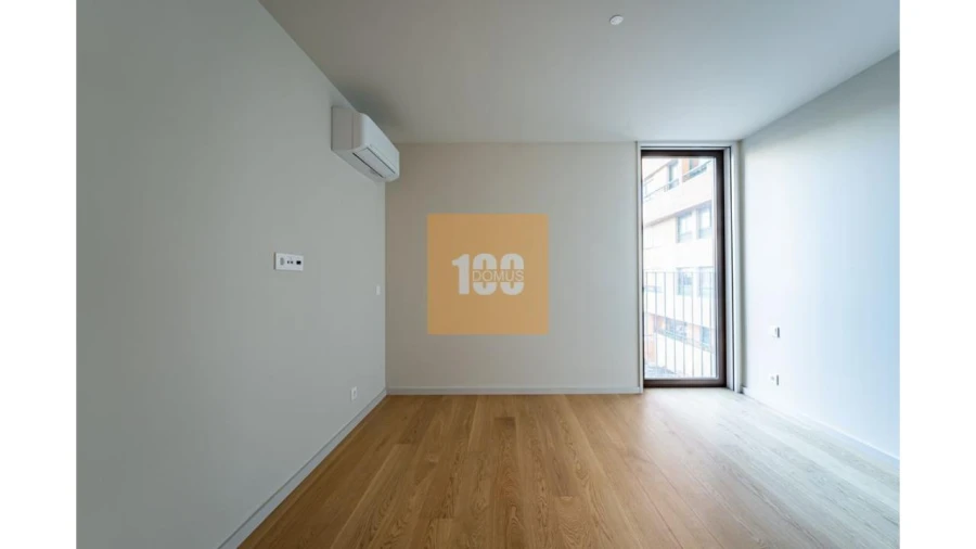 Apartamento T4 para Venda em Santa Marinha e São Pedro da Afurada Foto 16