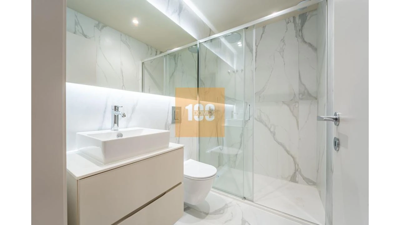 Apartamento T4 para Venda em Santa Marinha e São Pedro da Afurada Foto 7