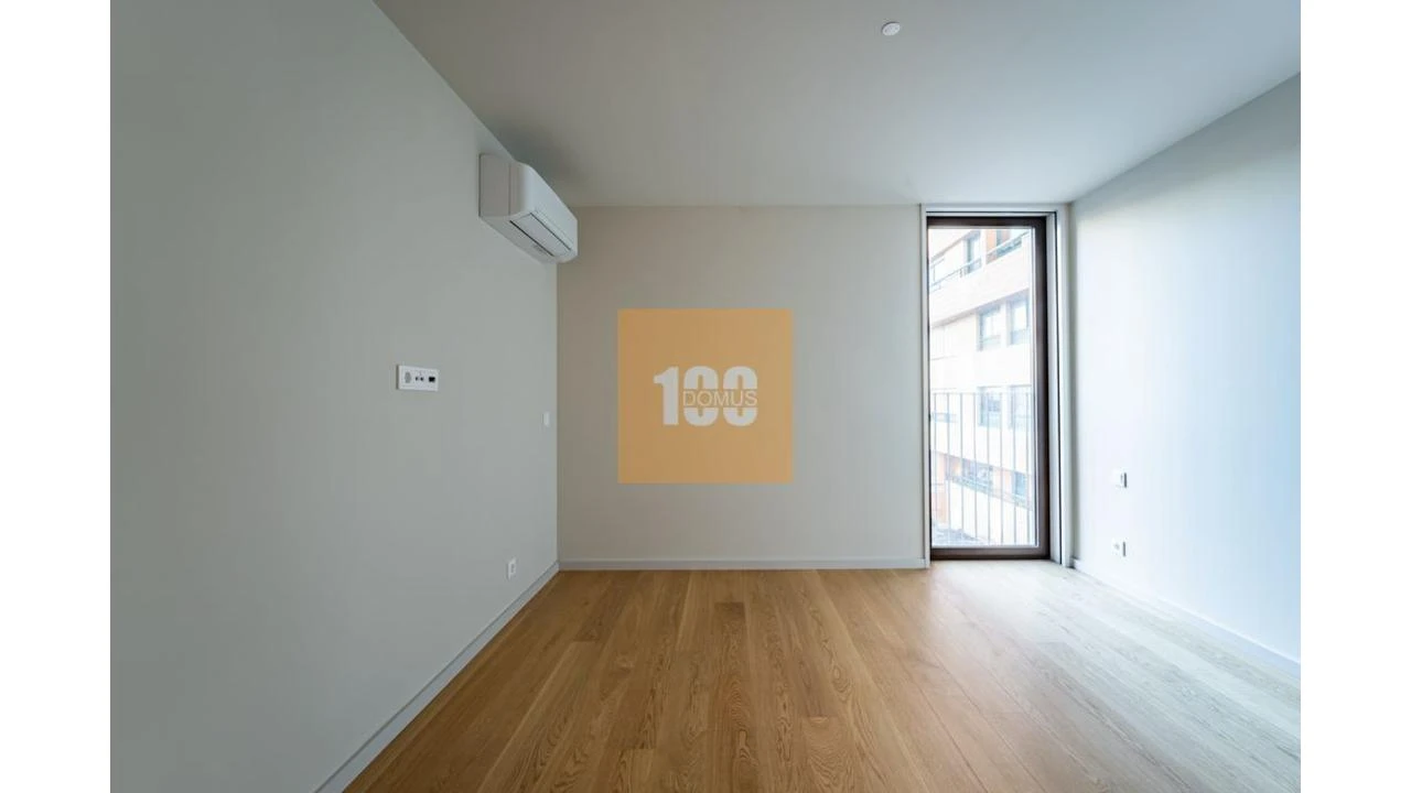 Apartamento T4 para Venda em Santa Marinha e São Pedro da Afurada Foto 16