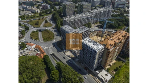 Apartamento T4 para Venda em Santa Marinha e São Pedro da Afurada