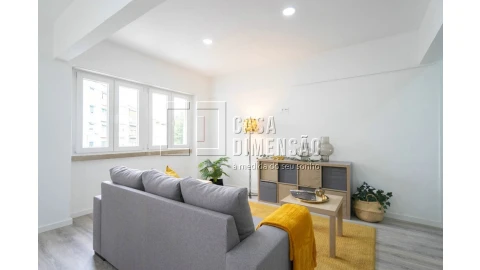 Apartamento T1 para Venda em Penha de França