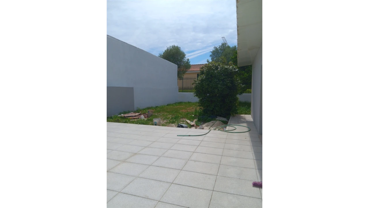 Moradia T3 para Venda em Eixo e Eirol Foto 5