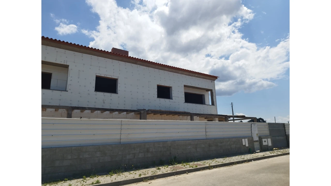 Moradia T4 para Venda em Esgueira Foto 7