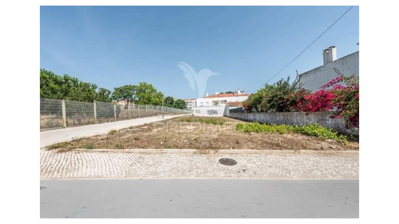 Terreno para Venda em Baixa da Banheira e Vale da Amoreira Foto 1