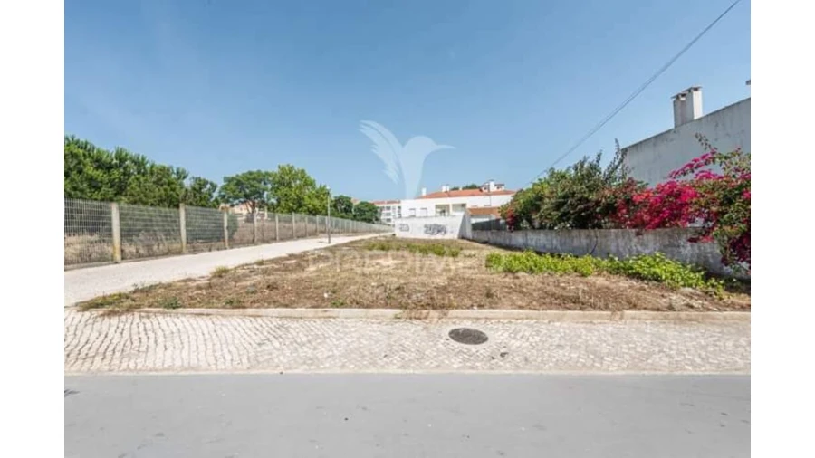 Terreno para Venda em Baixa da Banheira e Vale da Amoreira Foto 1