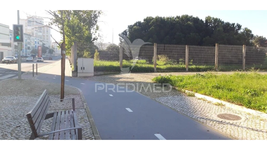 Terreno para Venda em Baixa da Banheira e Vale da Amoreira Foto 8