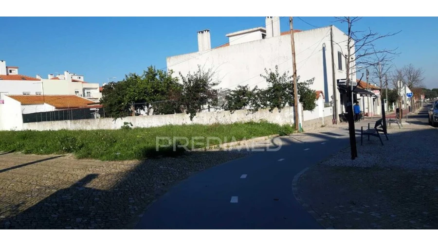 Terreno para Venda em Baixa da Banheira e Vale da Amoreira Foto 2