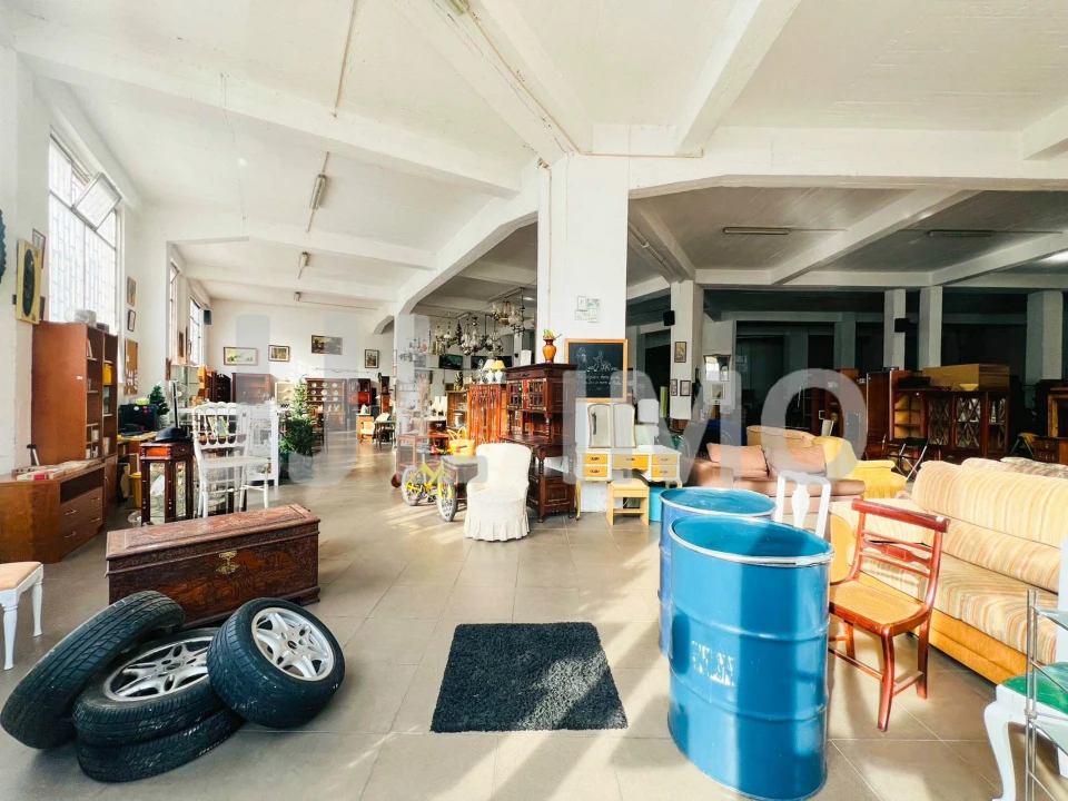 Loja para Venda em Falagueira-Venda Nova Foto 2