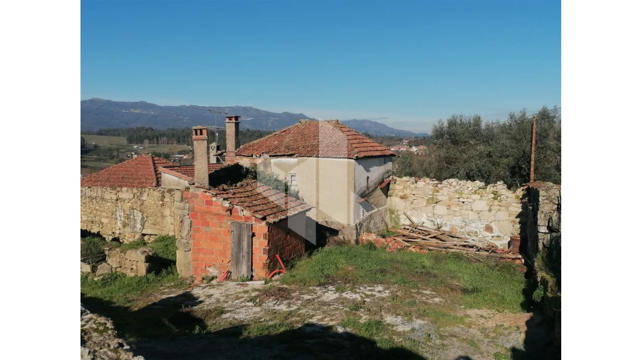 Moradia T2 para Venda em Vilar de Besteiros e Mosteiro de Fráguas Foto 2