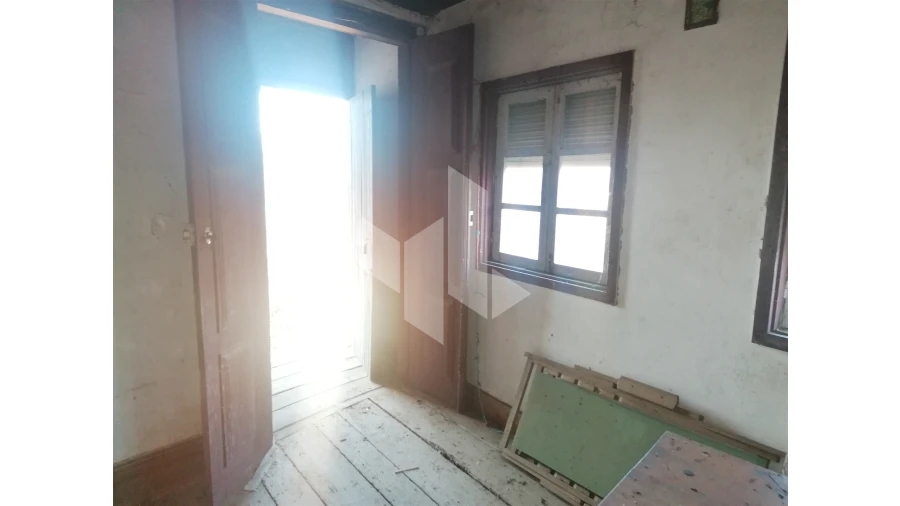 Moradia T2 para Venda em Vilar de Besteiros e Mosteiro de Fráguas Foto 7