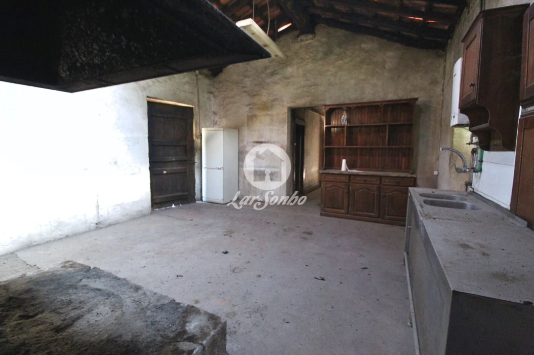 Quinta T3 para Venda em Airo Foto 13