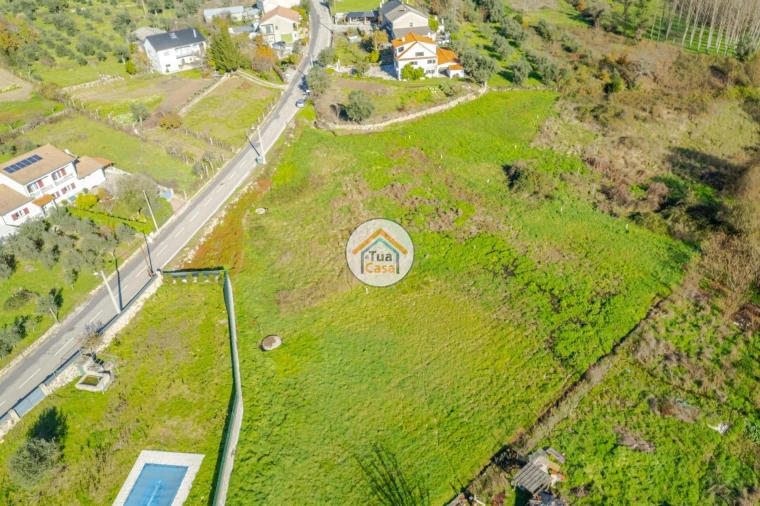 Terreno para Venda em Cavernães Foto 6