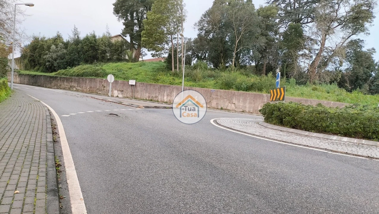 Terreno para Venda em Tamengos, Aguim e Óis do Bairro Foto 13