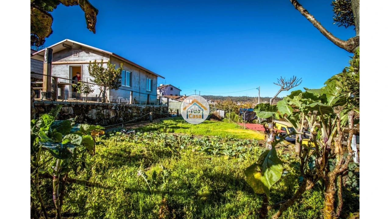 Terreno para Venda em Couto de Baixo e Couto de Cima Foto 1