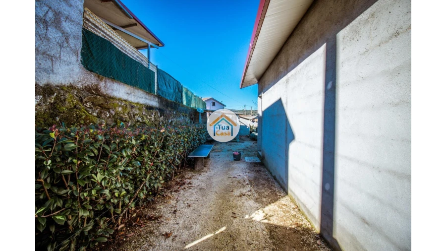 Terreno para Venda em Couto de Baixo e Couto de Cima Foto 20