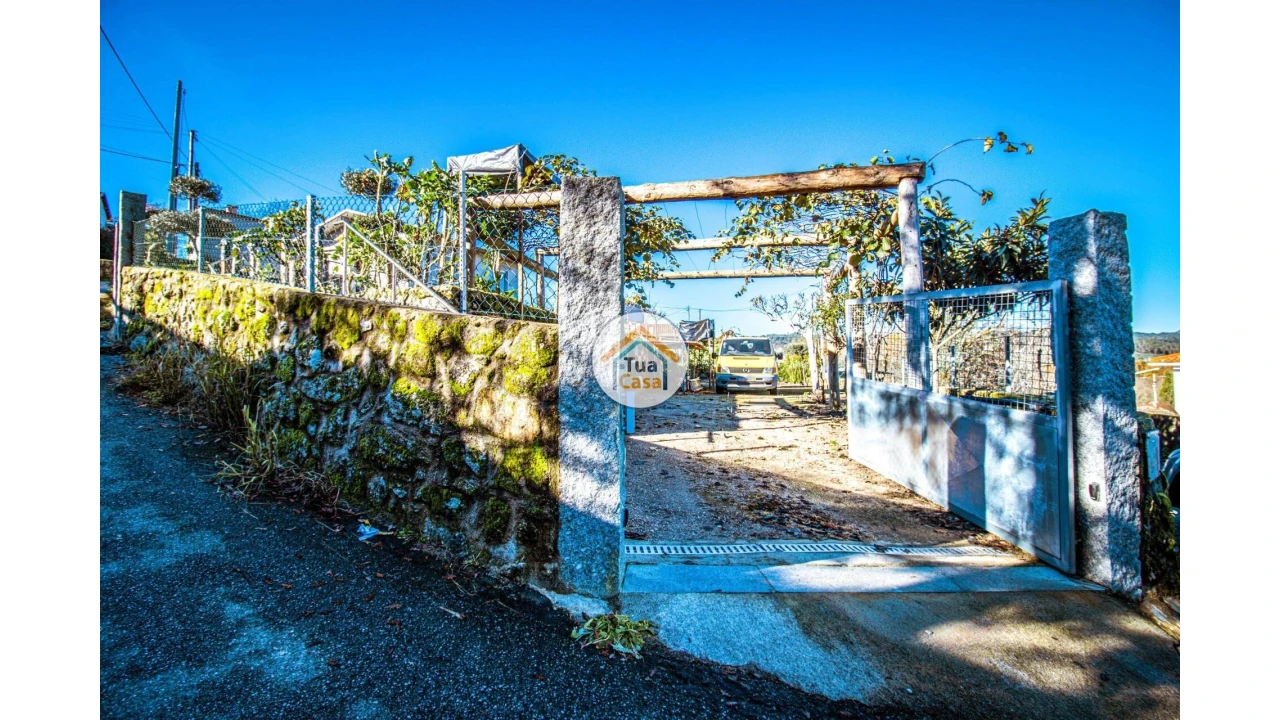Terreno para Venda em Couto de Baixo e Couto de Cima Foto 18