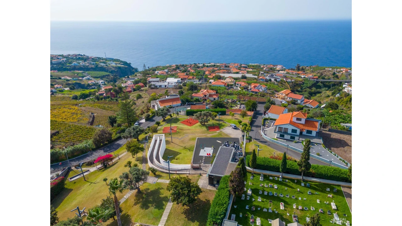 Moradia T3 para Venda em Estreito da Calheta Foto 15