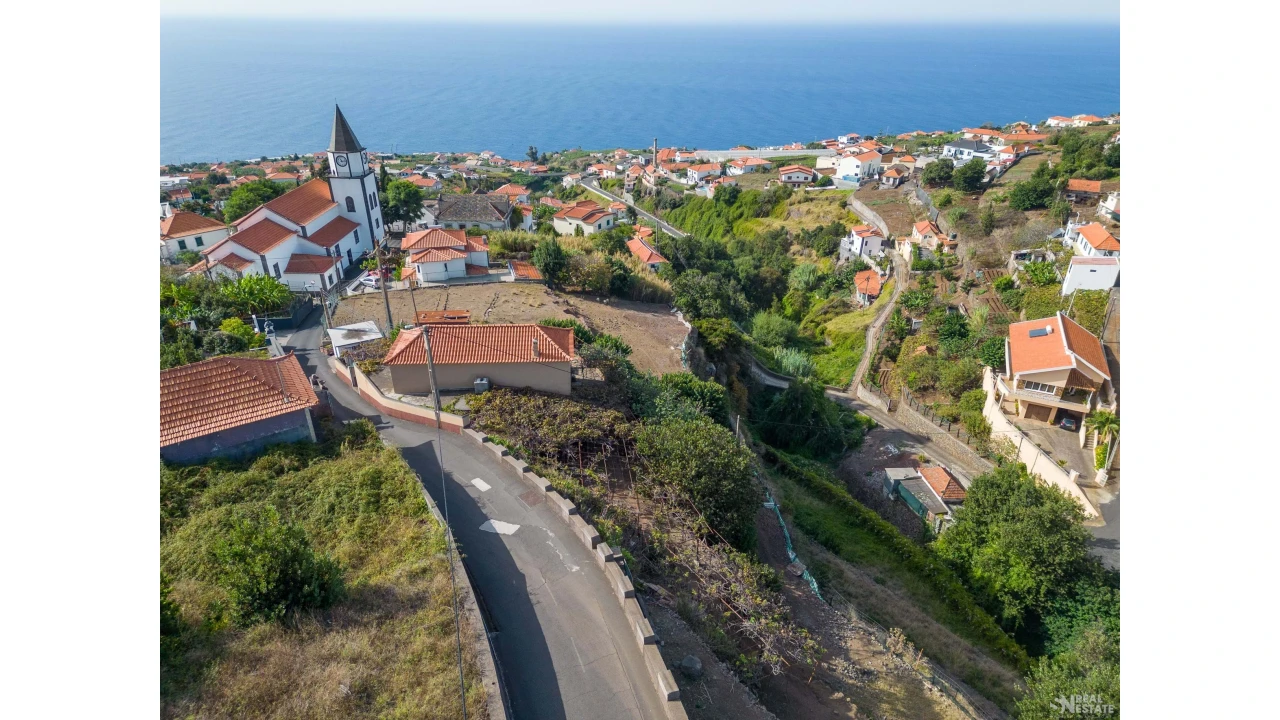 Moradia T3 para Venda em Estreito da Calheta Foto 11