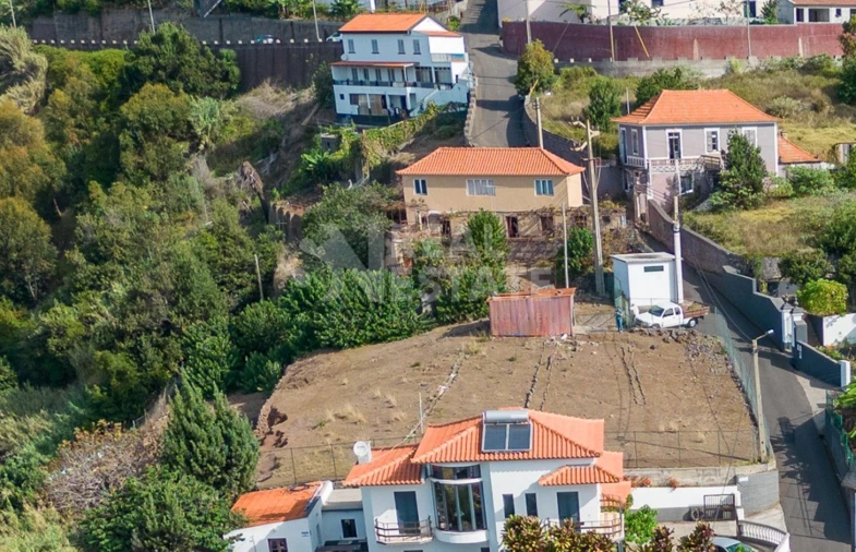 Moradia T3 para Venda em Estreito da Calheta Foto 41