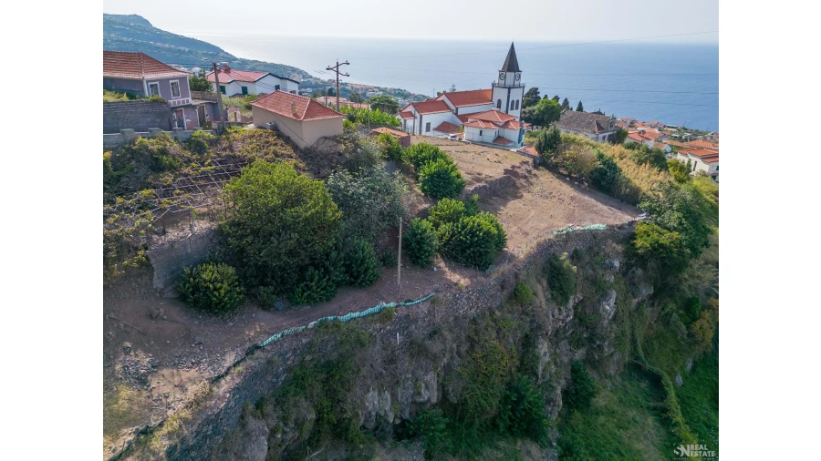 Moradia T3 para Venda em Estreito da Calheta Foto 14